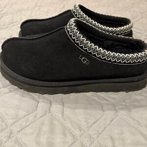 UGG Black Slippers with Woven Trim